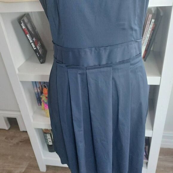 Theory Kaien Pleated Sleeveless Dress Navy Blue Fit and Flare size 6 - Picture 6 of 12